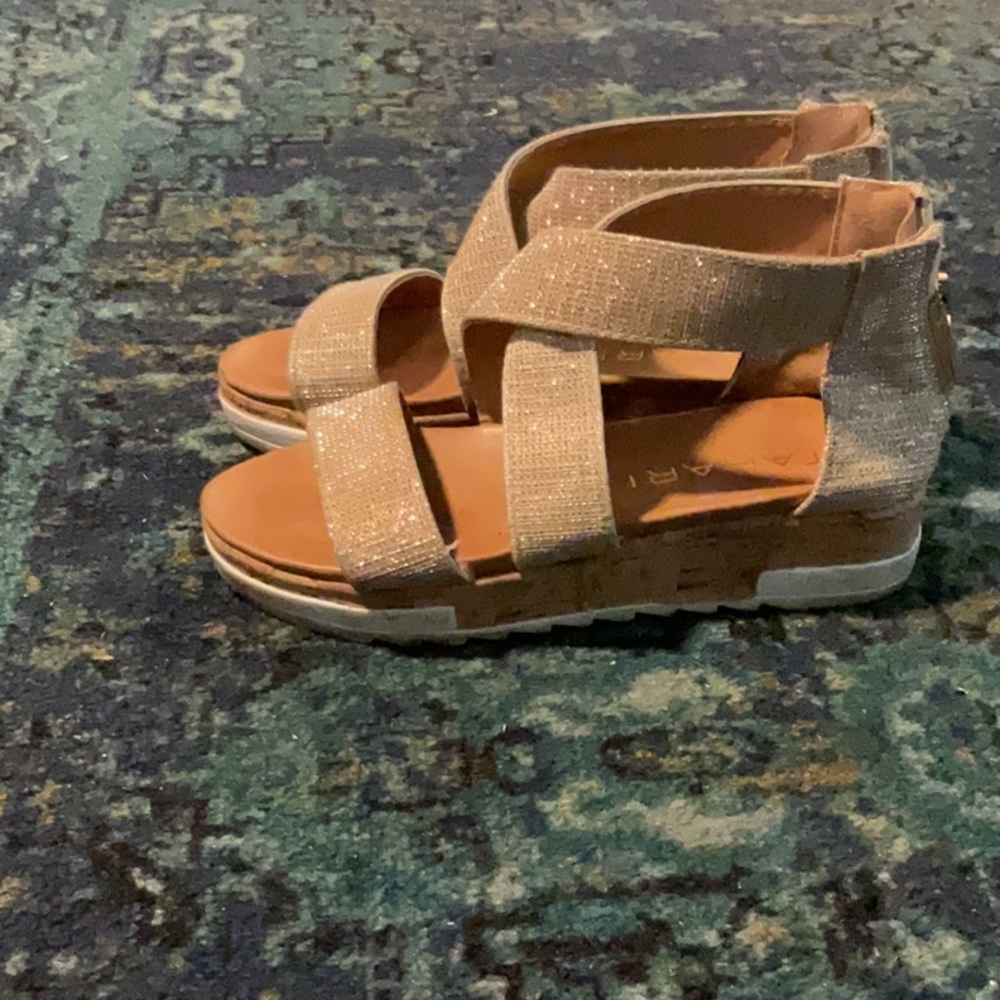 Girls cute shimmery dress shoes